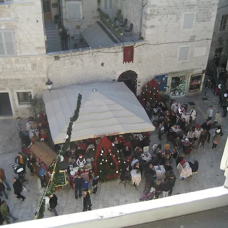 Apartment Piazza Old Town