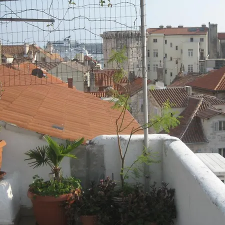 Piazza Old Town Apartment Split