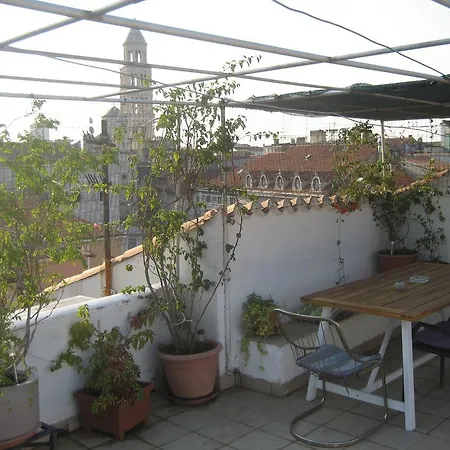 Piazza Old Town Apartment *